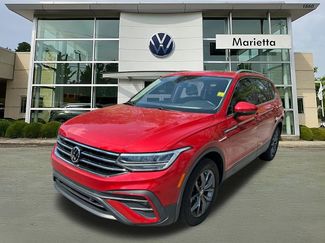 Used 2022 Volkswagen Tiguan SE w/ Panoramic Sunroof Package video 1