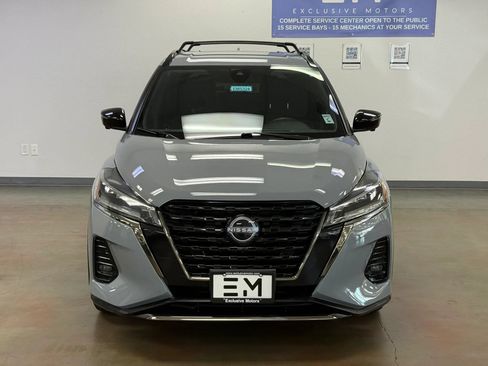 Used 2024 Nissan Kicks SR w/ Exterior Package FWD image 3