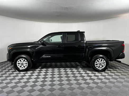 Certified 2024 Toyota Tacoma SR5 image 7