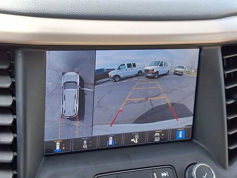 Certified 2022 GMC Acadia Denali w/ Denali Ultimate Package AWD/4WD image 15