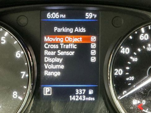 Used 2020 Nissan Rogue SL FWD image 10