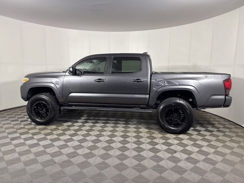 Used 2019 Toyota Tacoma SR w/ SR Convenience Package RWD image 2