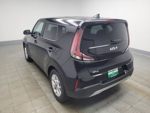 Used 2025 Kia Soul LX w/ LX Technology Package FWD image 5