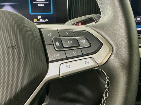 Certified 2025 Volkswagen Tiguan SE AWD/4WD image 19
