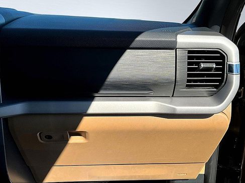 Used 2022 Ford F150 XLT w/ Trailer Tow Package image 19