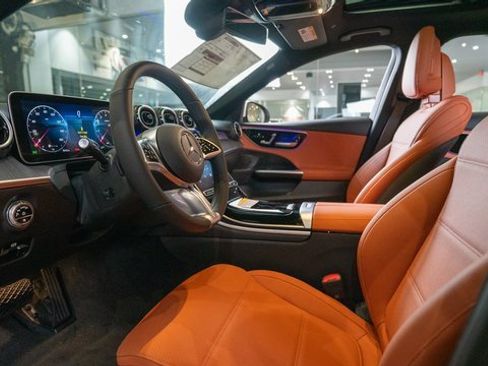 Certified 2025 Mercedes-Benz C 300 4MATIC Sedan image 10