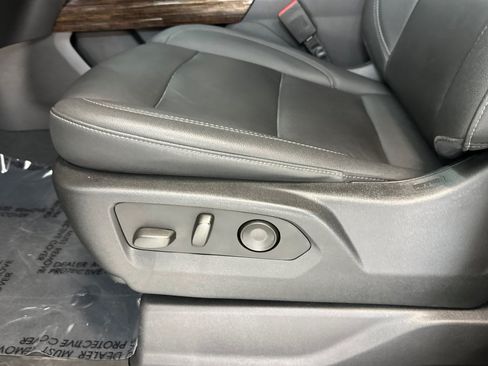 Used 2022 GMC Sierra 1500 Elevation w/ Elevation Premium Package RWD image 15