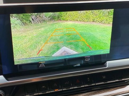 Used 2023 Chevrolet Silverado 1500 LT AWD/4WD image 24