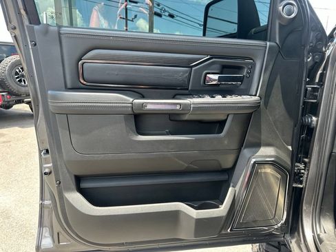 Used 2024 RAM 2500 Limited AWD/4WD image 28