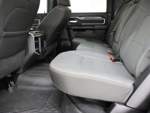 Used 2023 RAM 3500 Big Horn w/ Night Edition image 33