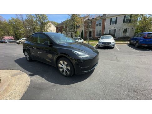 Used 2023 Tesla Model Y Long Range AWD/4WD image 3