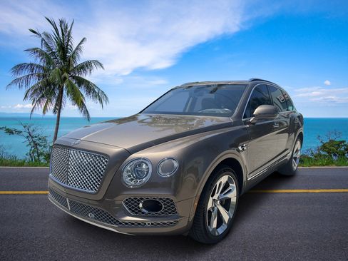 Used 2018 Bentley Bentayga image 37