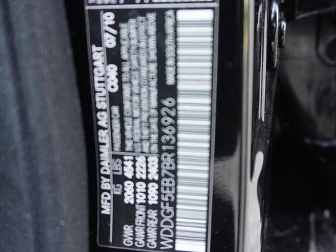 Used 2011 Mercedes-Benz C 300 Sedan image 26