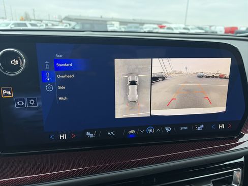 New 2026 Chevrolet Traverse Z71 w/ Driver Confidence Package image 23