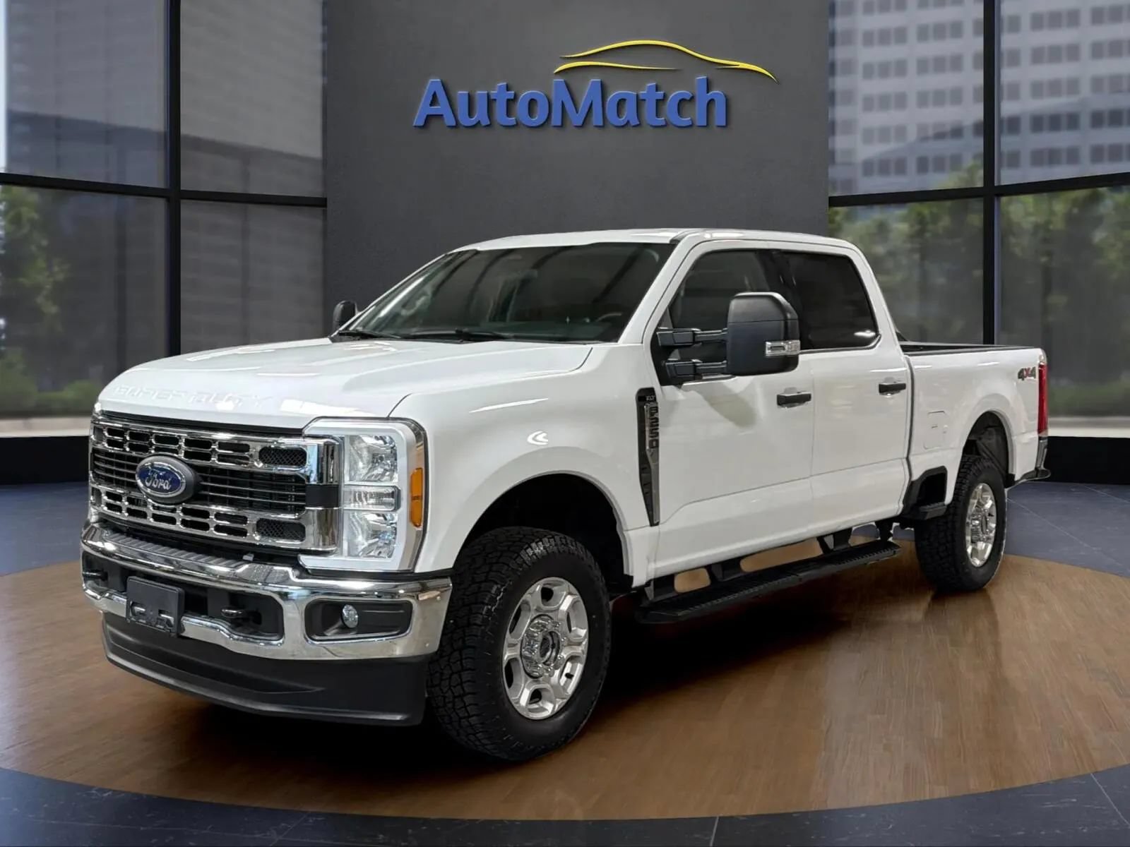 Used 2025 Ford F250 XLT AWD/4WD image 4