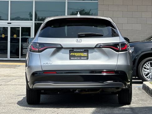Used 2024 Honda HR-V EX-L image 5