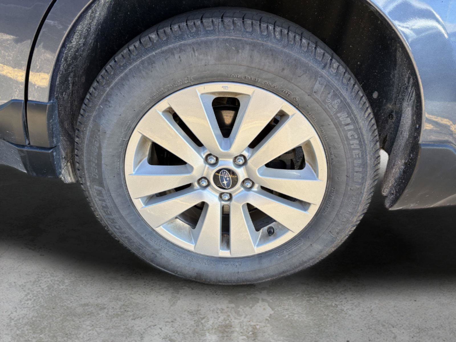 Used 2017 Subaru Outback 2.5i Premium AWD/4WD image 10