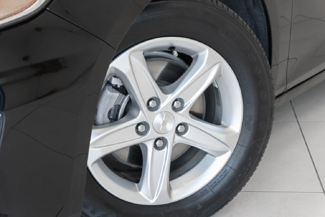 Used 2024 Chevrolet Malibu LT FWD image 2