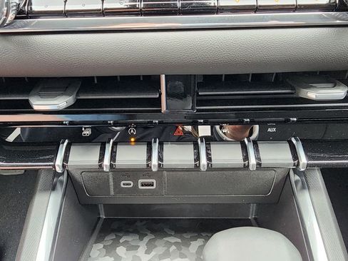 New 2026 GMC Canyon Elevation w/ Convenience Package image 29