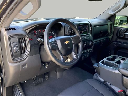 Certified 2021 Chevrolet Silverado 1500 Custom RWD image 17