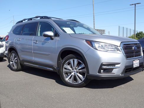Certified 2021 Subaru Ascent Limited w/ Technology Package AWD/4WD image 4