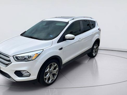 Used 2017 Ford Escape Titanium FWD image 1