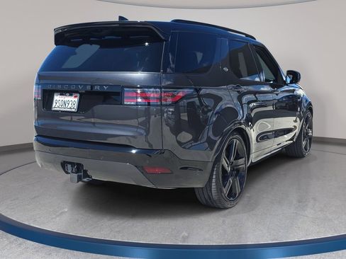 Certified 2025 Land Rover Discovery Dynamic SE AWD/4WD image 5
