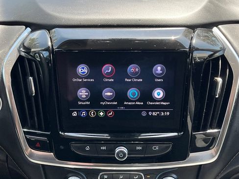 Used 2021 Chevrolet Traverse LT FWD image 18