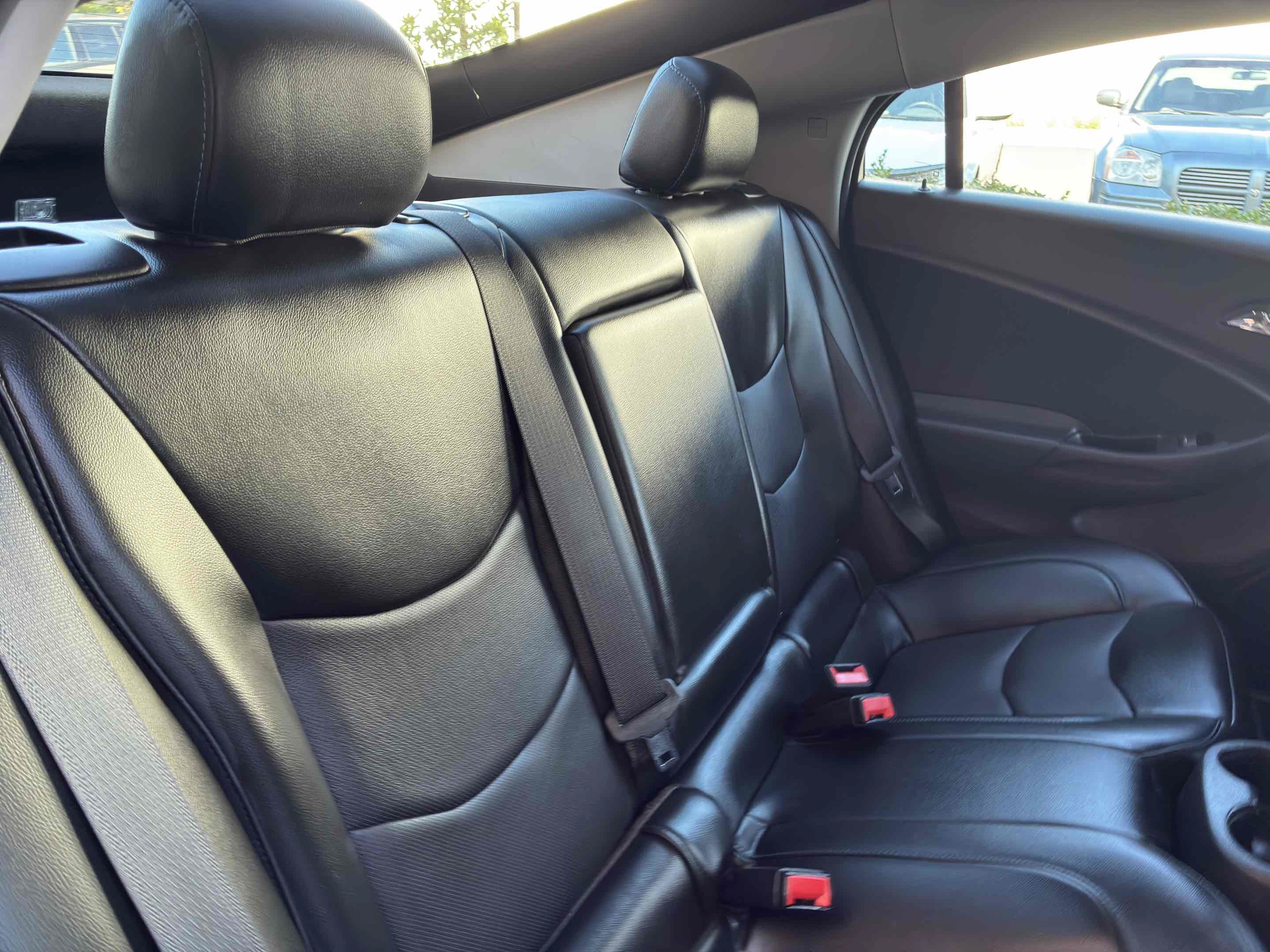 Used 2018 Chevrolet Volt Premier FWD image 48