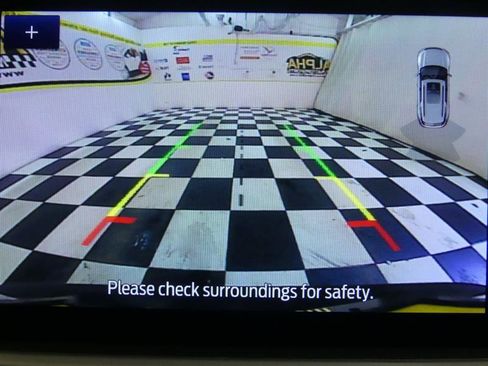 Used 2022 Ford Escape SEL w/ Technology Package image 9