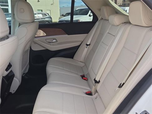 Used 2024 Mercedes-Benz GLE 450 4MATIC image 13