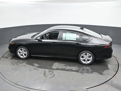 New 2026 Honda Accord LX image 35