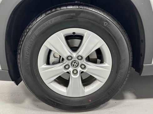 Used 2025 Toyota Grand Highlander AWD image 68