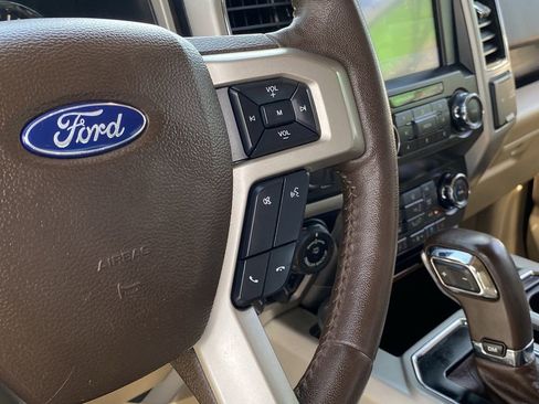 Used 2019 Ford F150 Lariat w/ Equipment Group 501A Mid image 23