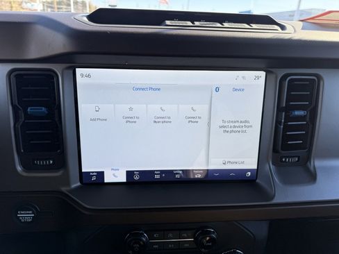 Used 2023 Ford Bronco Outer Banks image 19