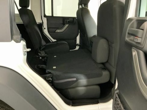 Used 2016 Jeep Wrangler Unlimited Sport w/ Quick Order Package 24S AWD/4WD image 30