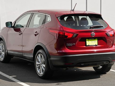 Used 2019 Nissan Rogue Sport S w/ Appearance Package FWD image 43
