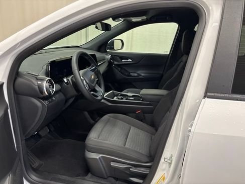 Used 2026 Chevrolet Equinox LT FWD image 15