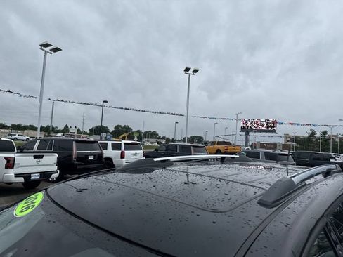 Used 2016 GMC Acadia Denali FWD image 9