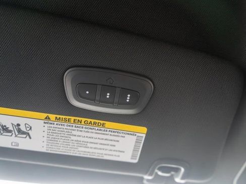 New 2026 Chrysler Pacifica Select image 27