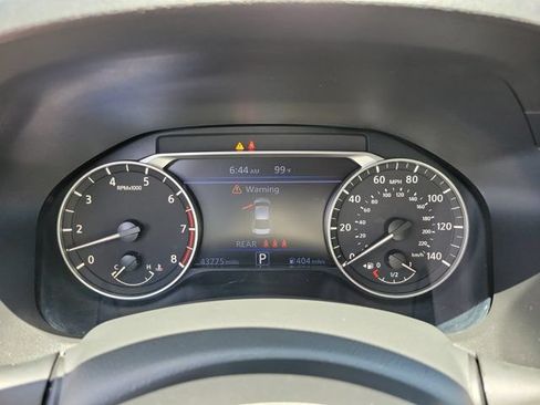 Used 2025 Nissan Altima 2.5 SV FWD image 15