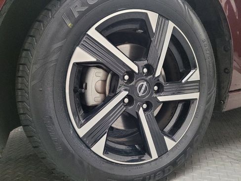 Used 2024 Nissan Sentra SV image 31