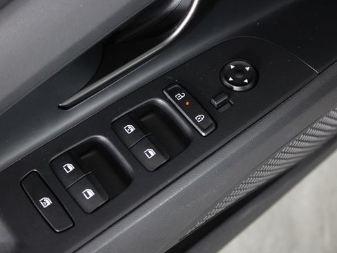 Certified 2026 Hyundai Elantra SEL FWD image 23