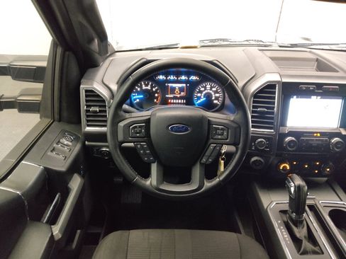 Used 2016 Ford F150 XLT w/ Equipment Group 302A Luxury AWD/4WD image 22