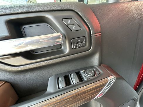 Used 2023 Chevrolet Silverado 2500 High Country w/ Technology Package AWD/4WD image 23