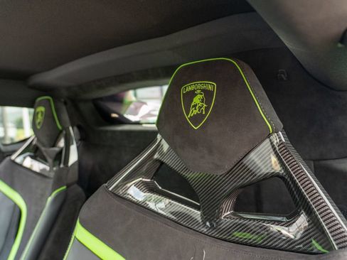 Used 2024 Lamborghini Huracan Tecnica RWD image 19