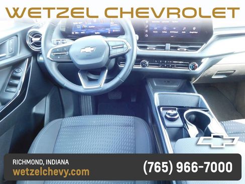 Used 2026 Chevrolet Equinox LT AWD/4WD image 15