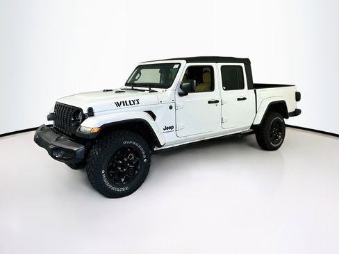 Used 2023 Jeep Gladiator Willys image 1