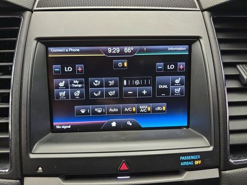 Used 2013 Ford Taurus SHO image 19