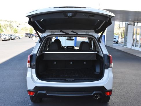 Used 2024 Subaru Forester Limited image 8